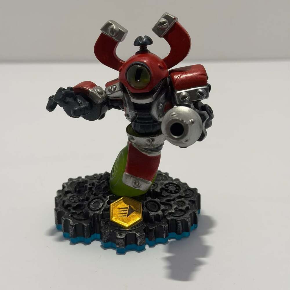 Skylanders Swap Force Magna Charge Character Figure Tech Element
